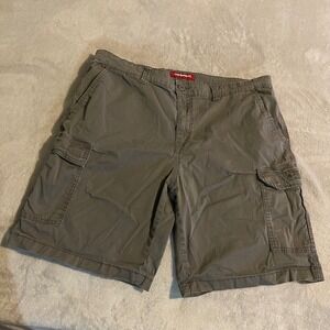 Vintage Unionbay Mens Cargo Shorts Gray Size 40 Cotton Blend Casual Outdoor Y2K